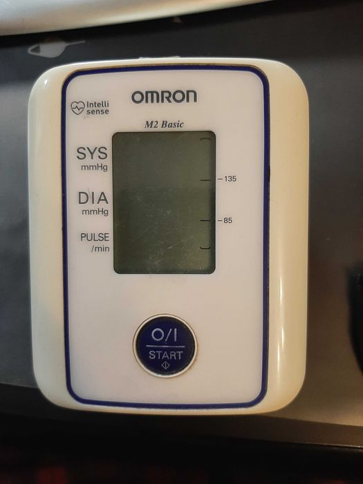 Тонометр omron m2 basic на запчасти