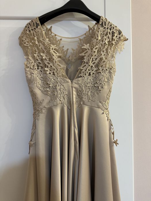 Продам платье