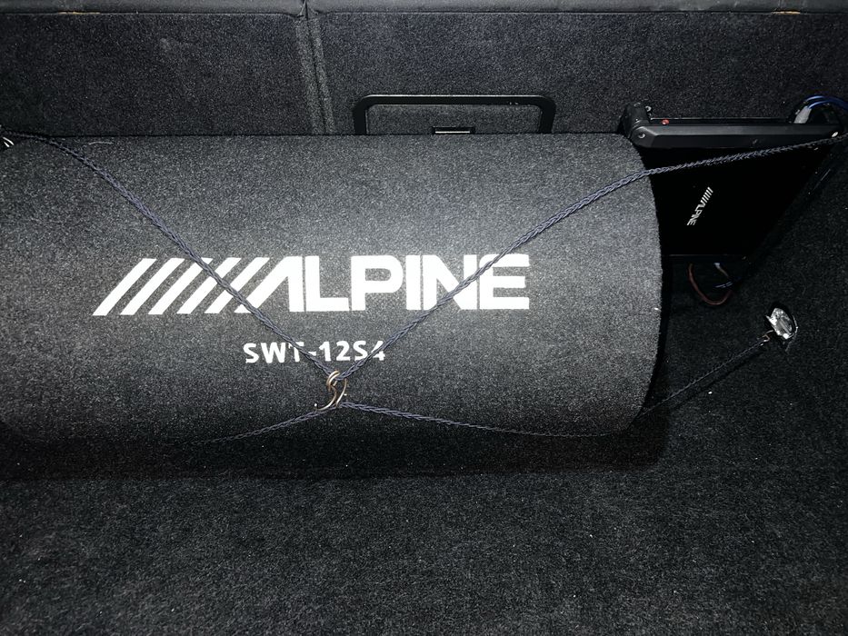 Subwoofer alpine 1000w 300 rms