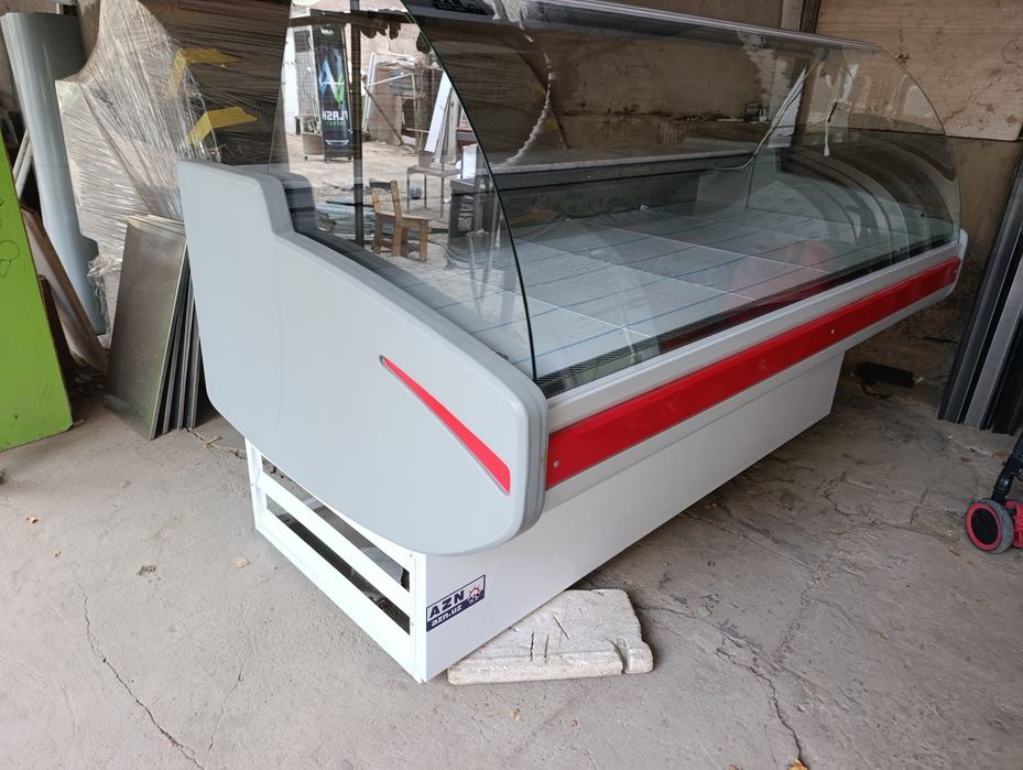 Vitrina xolodelnik. AZN