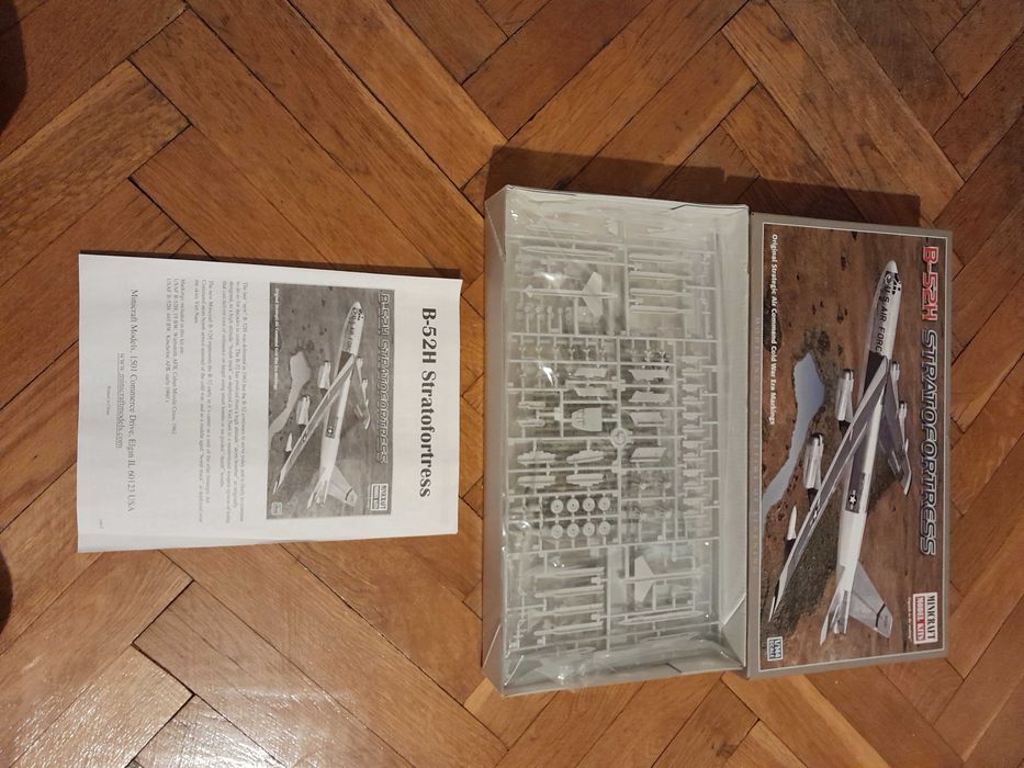 1:72 и 1:144 авиация за сглобяване