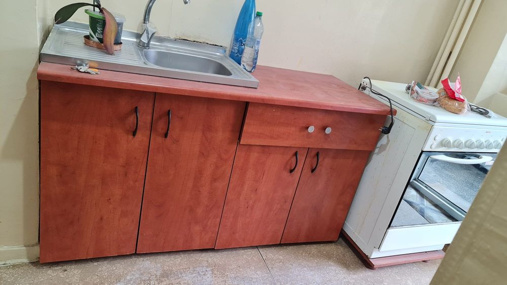 Dulap de bucătărie si chiuveta