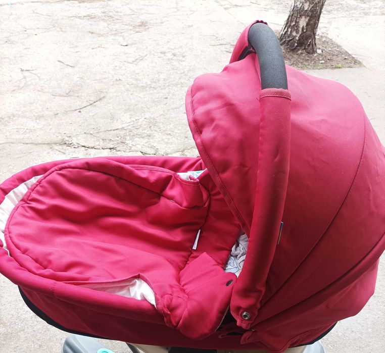 Комбинирана бебешка количка