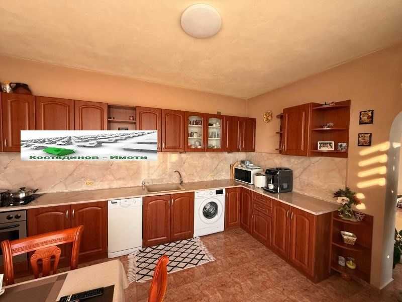 Продава се Етаж от къща в Пловдив, Коматевски възел - 140 кв.м за 1736 €/кв.м - Снимка #2