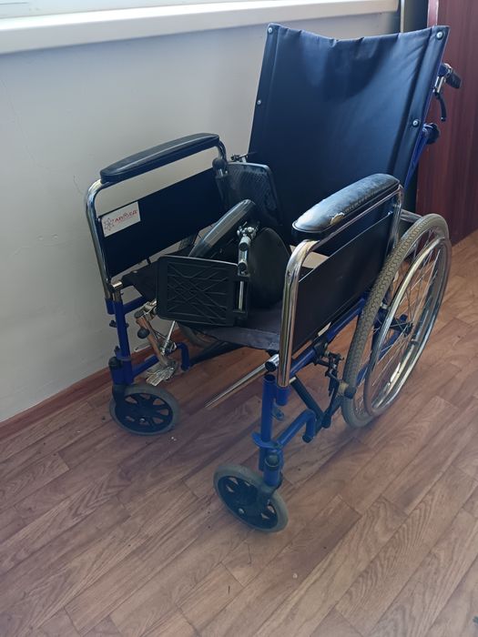 Прадам инвалидную коляску