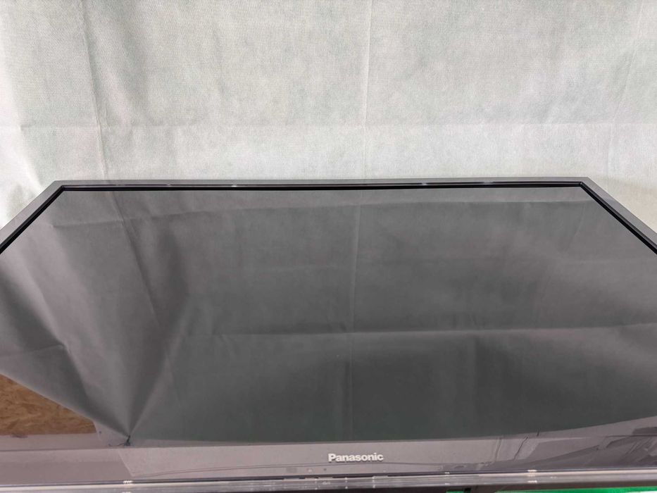 Телевизор - Panasonic 47 inch /smart / А18