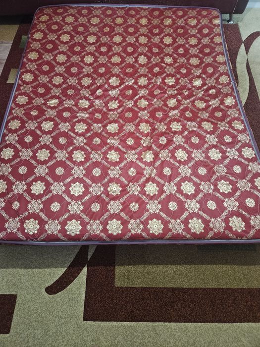 Продам матрас б/у