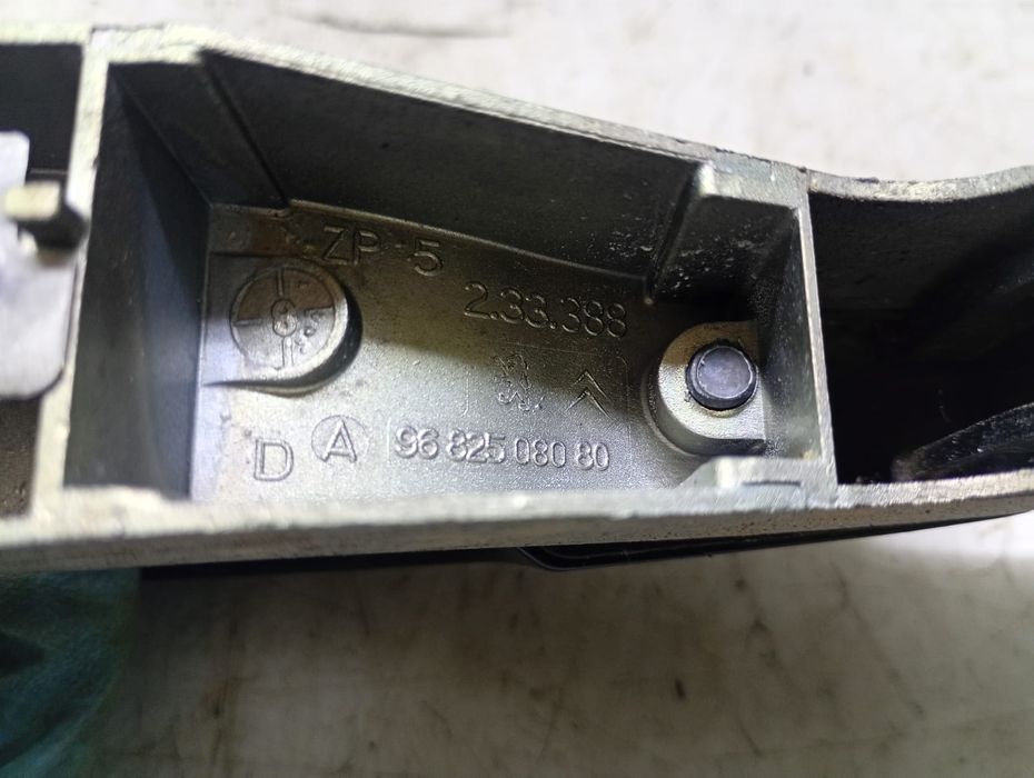 Maner exterior Citroen C4 1 (2004 - 2008) (1.6 hdi) 9h01