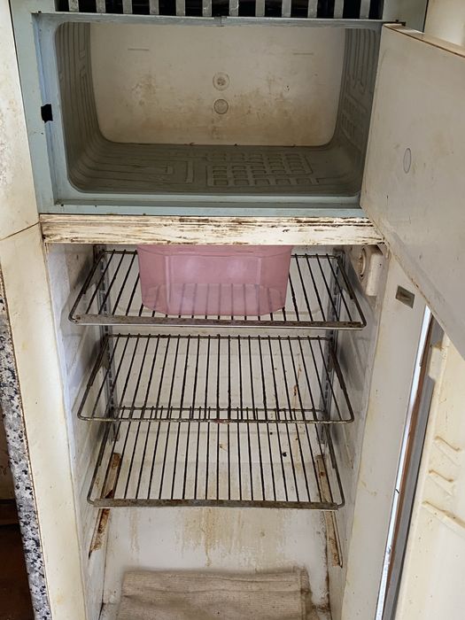 Продам холодильник