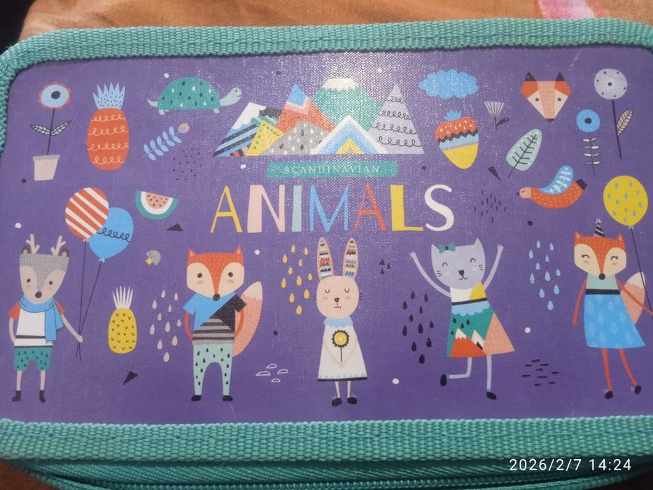 Продам пенал  новый Animals