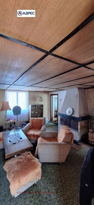 Къща в Ловеч, област-с.Голяма Желязна площ 84 цена 35000