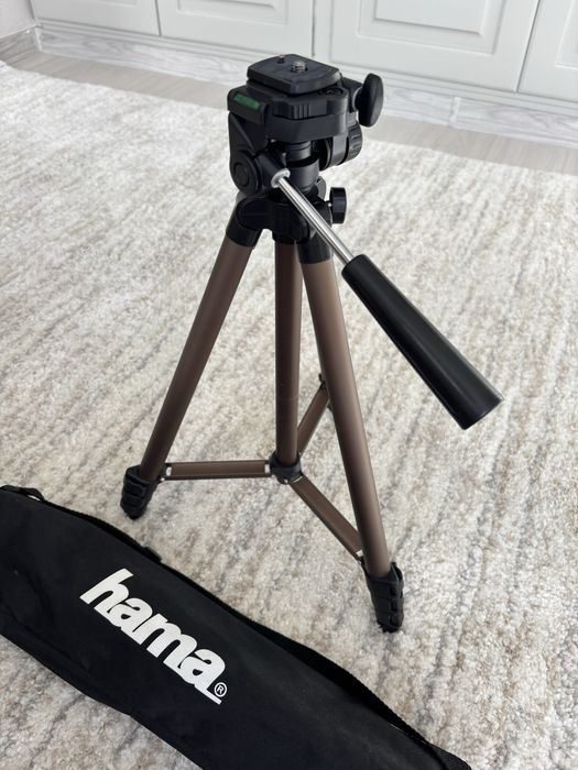 Фотоапарат Canon EOS 1300D