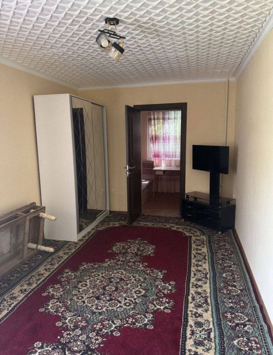 Срочно 1х 2,6 балкон Хакимияат сдаётся