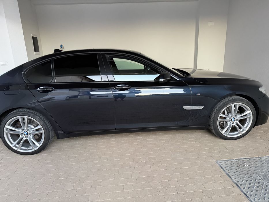 BMW Seria 7 xDrive Facelift M-Pachet