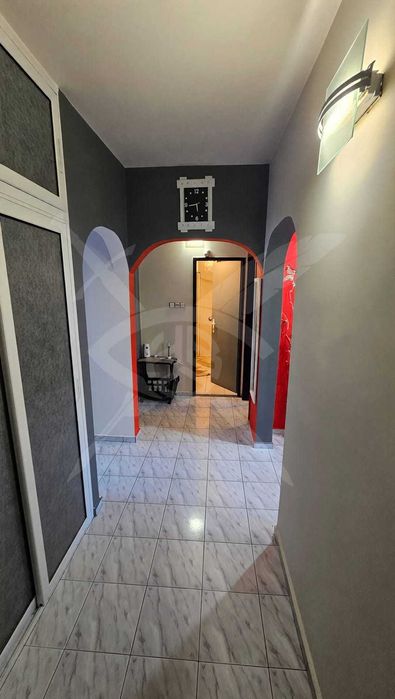 Продава се Тристаен апартамент в Асеновград - 80 кв.м за 1563 €/кв.м - Снимка #2