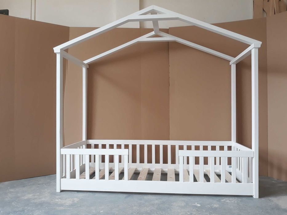 TRANSPORT GRATUIT.Pat casuta montessori.Cod 309.