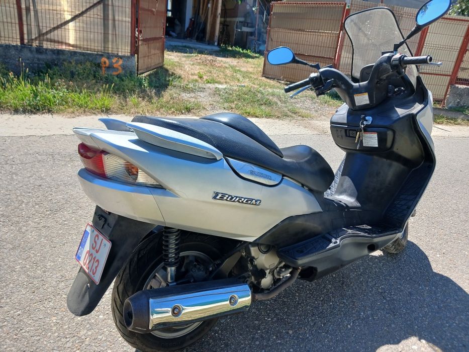 Suzuki burgman 150