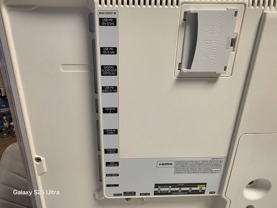 Смарт телевизор Samsung 37 инча