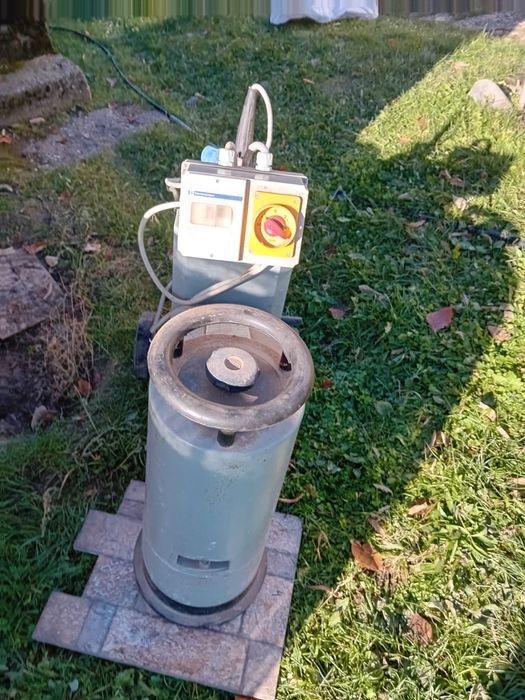 Masina de slefuit  marmura