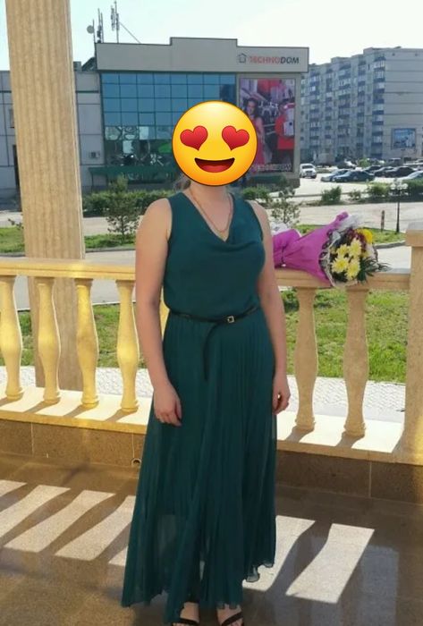 Продам платья женские