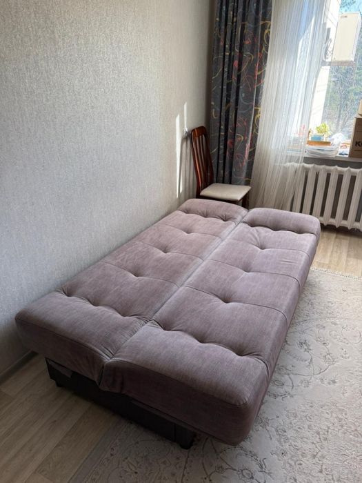 Продам диван в хорошем состояний