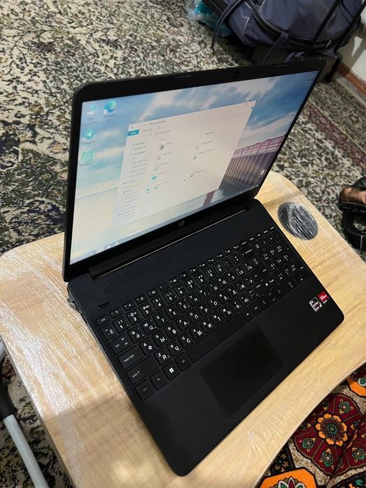 HP Laptop 15s-eq2xxx