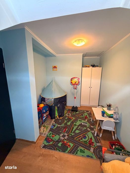 Apartament 3 camere cu scara interioara, mobilat si utilat, parcare