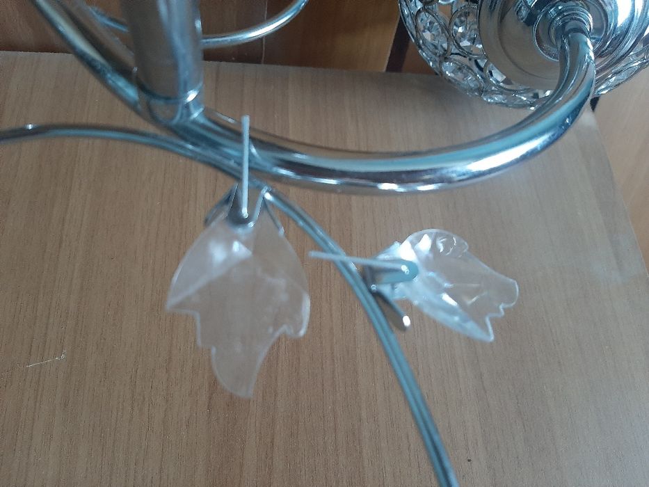 Люстра Новая двухрожковая