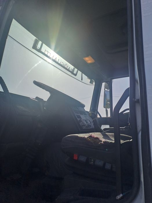 Vand autobasculanta IVECO