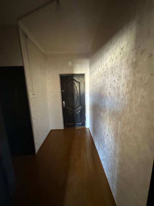 Урта чирчик тумани 1хона 2этаж 2эт-да.Умумий майд:25кв.м.Куйликдан 4км