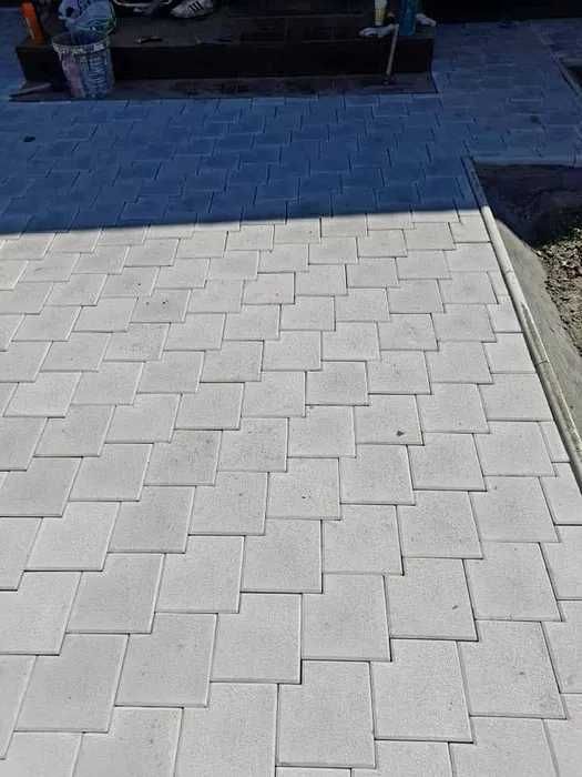 Pavaj borduri pavele pentru gradina si piscina. Montaj pavaj