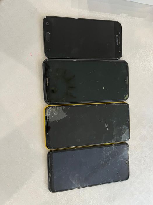 Продам телефоны на запчасть