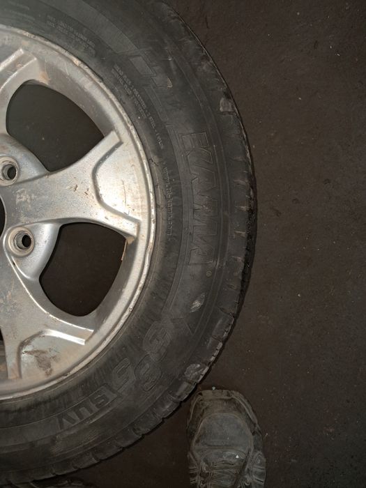 Диски в сборе с покрышками  2 штуки