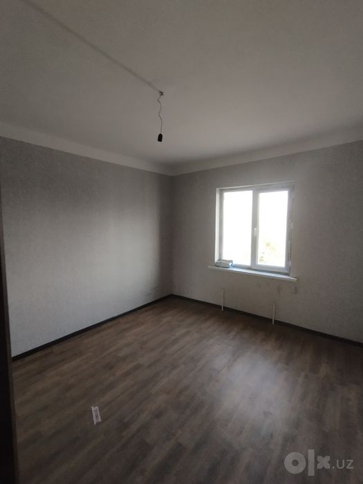 Город Ахангаран  2 мкр Продаётся квартира своя