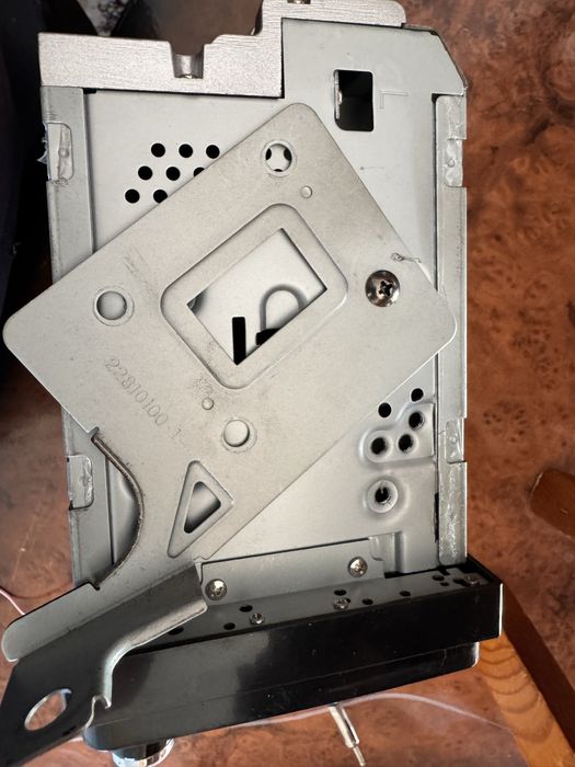 Продам автомагнитолу на Прадо