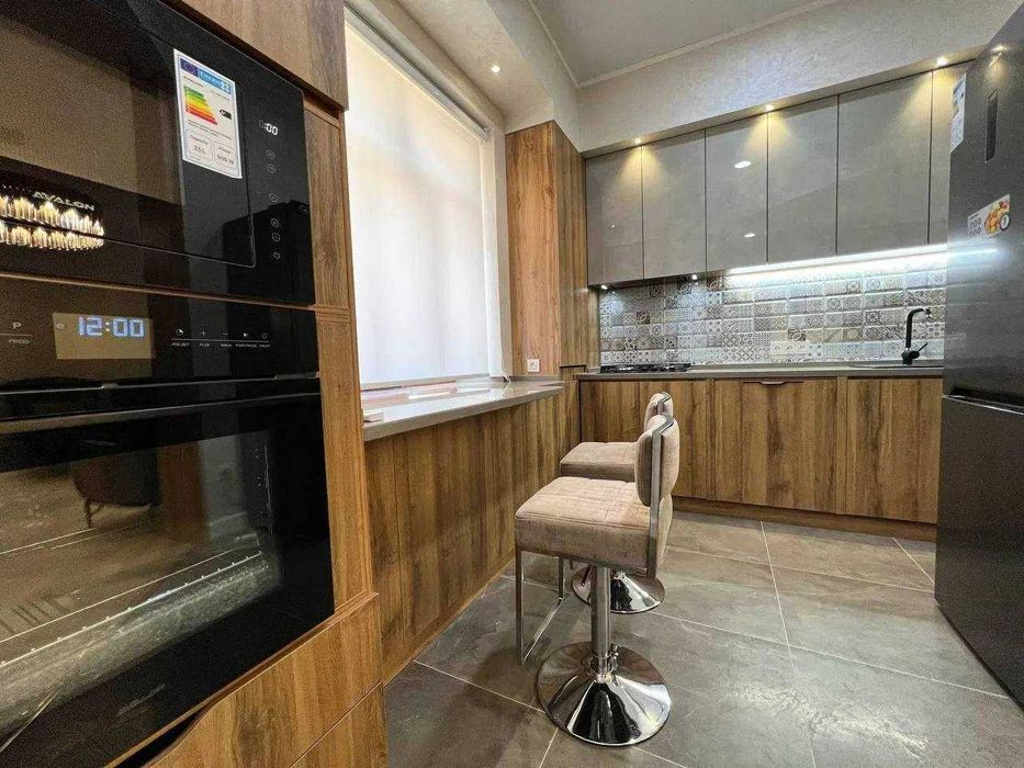 Ул,Тараса Шевченко-Новостройка!Сдается новая квартира в центре города!