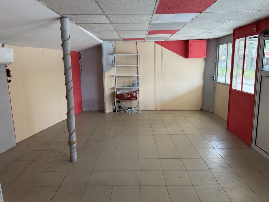 Дава се под наем Магазин в Благоевград, Еленово 2 - 40 кв.м за 388.62 € - Снимка #6