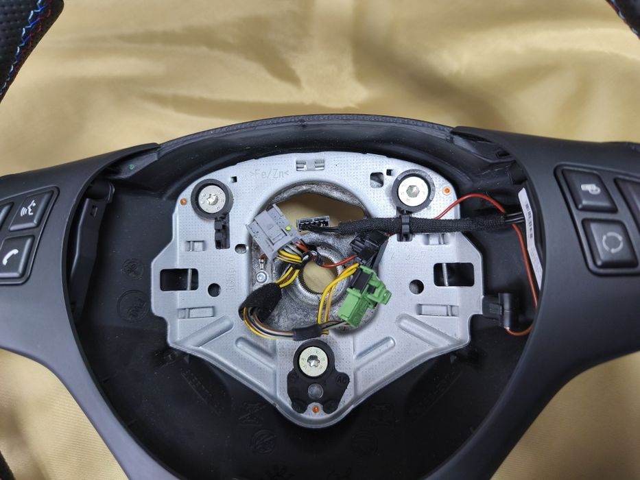 М волан от BMW e90