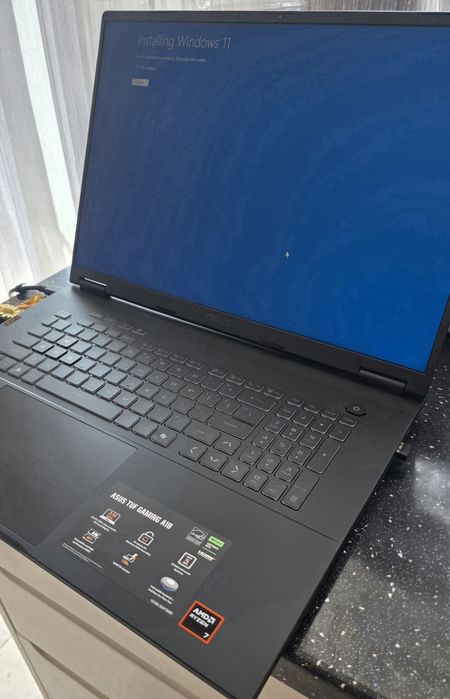 Laptop Asus TUF A18 (RTX 5060, Ryzen 7, ecran 2.5K) + garanție