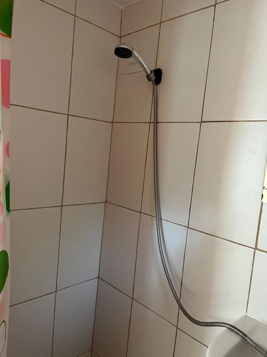 Ofer spre inchiriere garsoniera la casa