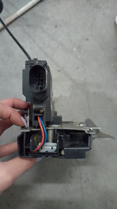 Încuietoare ușă Audi A4 B6 Cabrio St