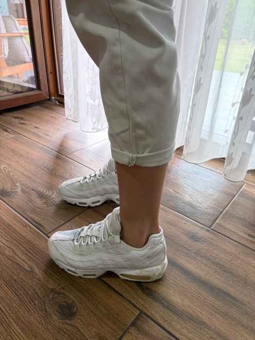 Дамски маратонки Nike