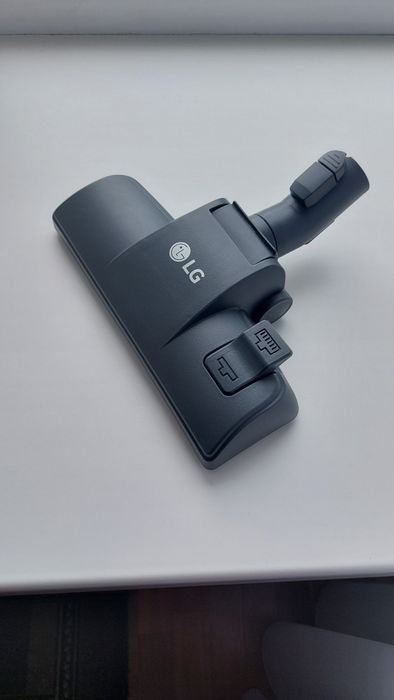 Щётка новая на пылесос LG