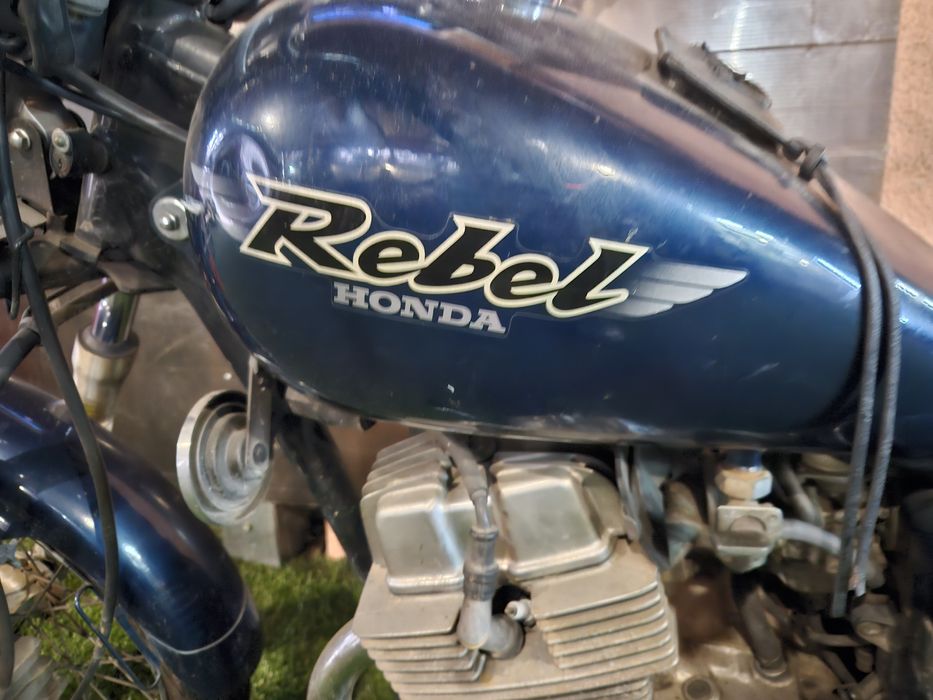 Honda  Rebel 250 cmc absolut totul original,negociabil