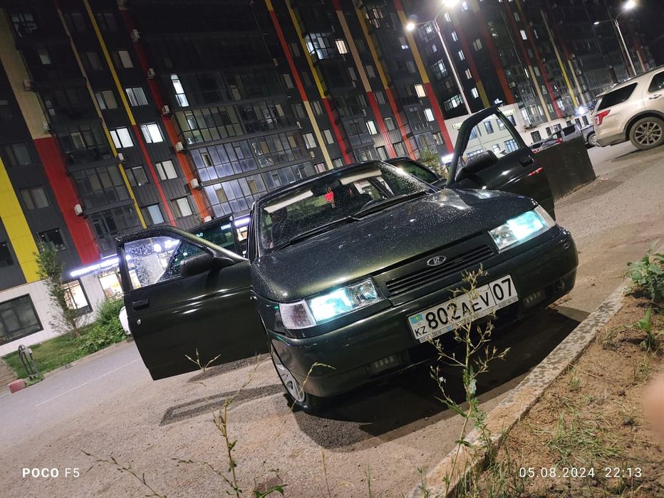 Продам авто ваз 2112