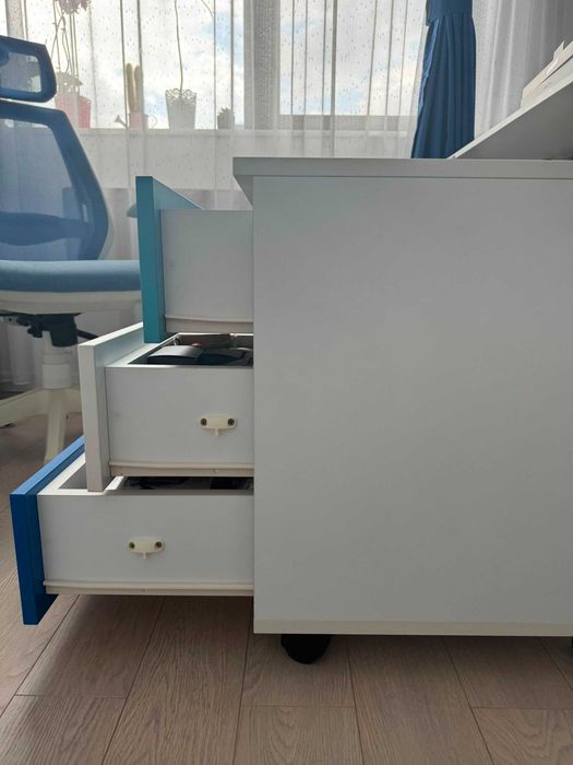 Mobilier camera adolescent