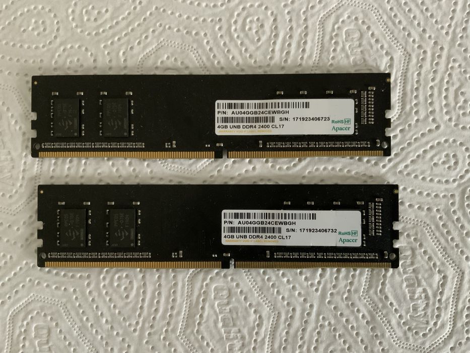8gb DDR4-2400 Apacer si 8gb DDR3-1600 Savage Red