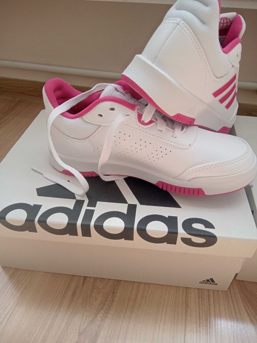 Маратонки adidas 34 номер