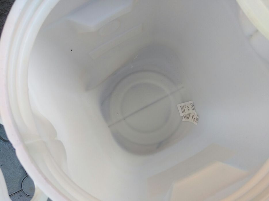 Бочки 22 литра,из под хлорки