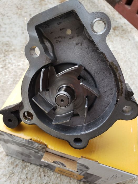 Водна помпа Хюндай Туксон/ Hyundai Tucson